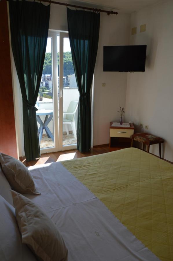 Apartman Mare Drvenik  Exterior photo
